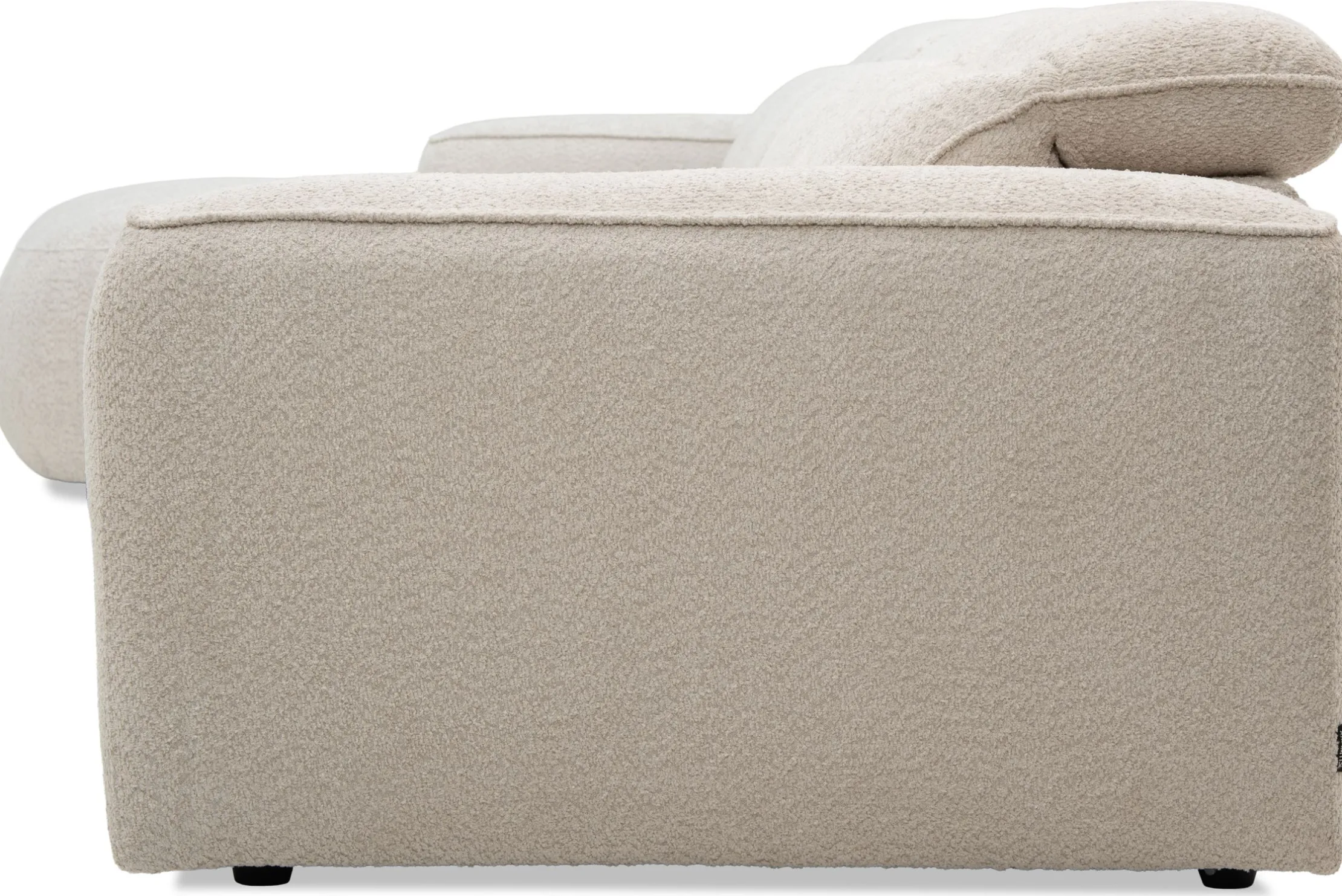 LoungebankEllie
