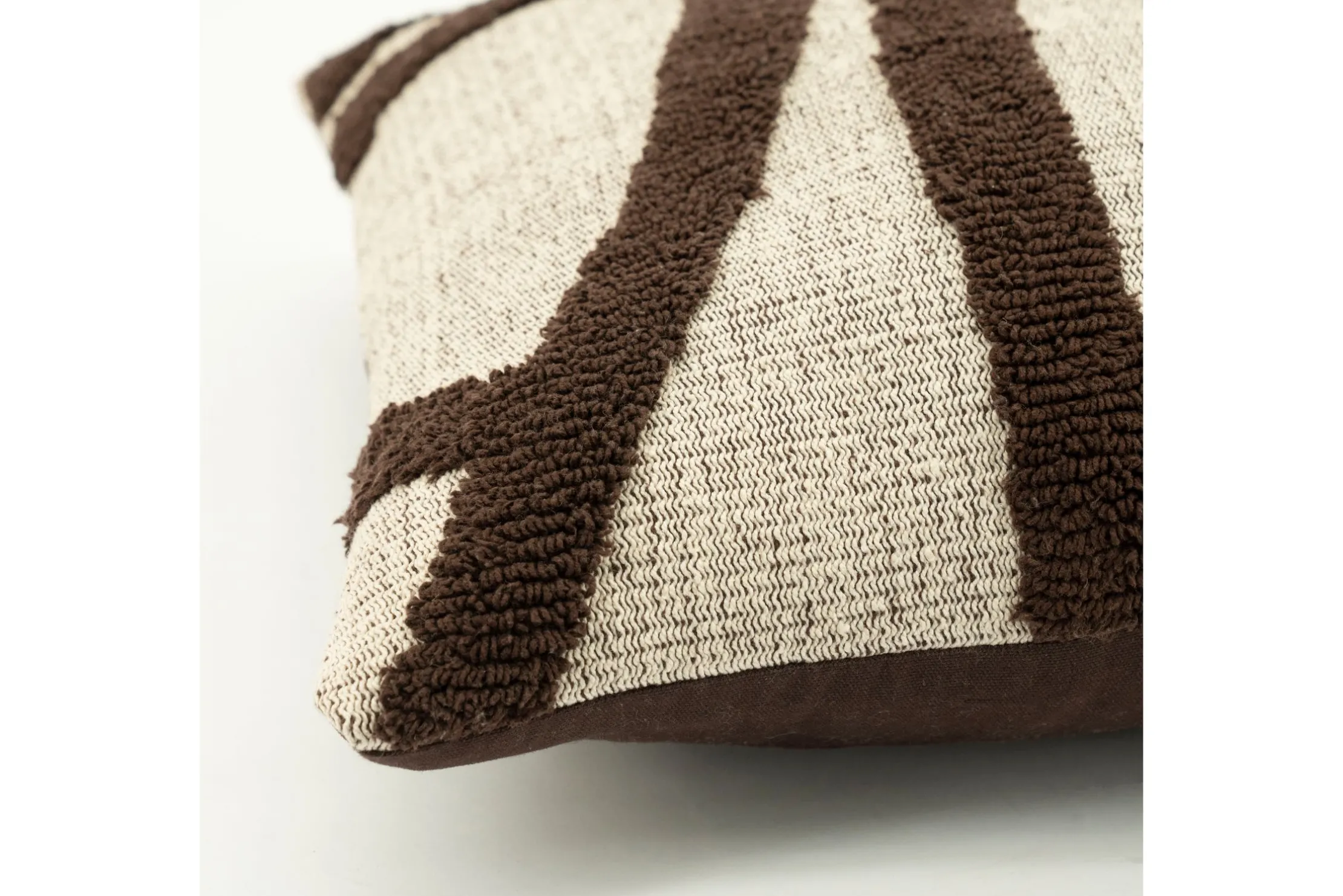 Sierkussen 250135 dark brown Majani