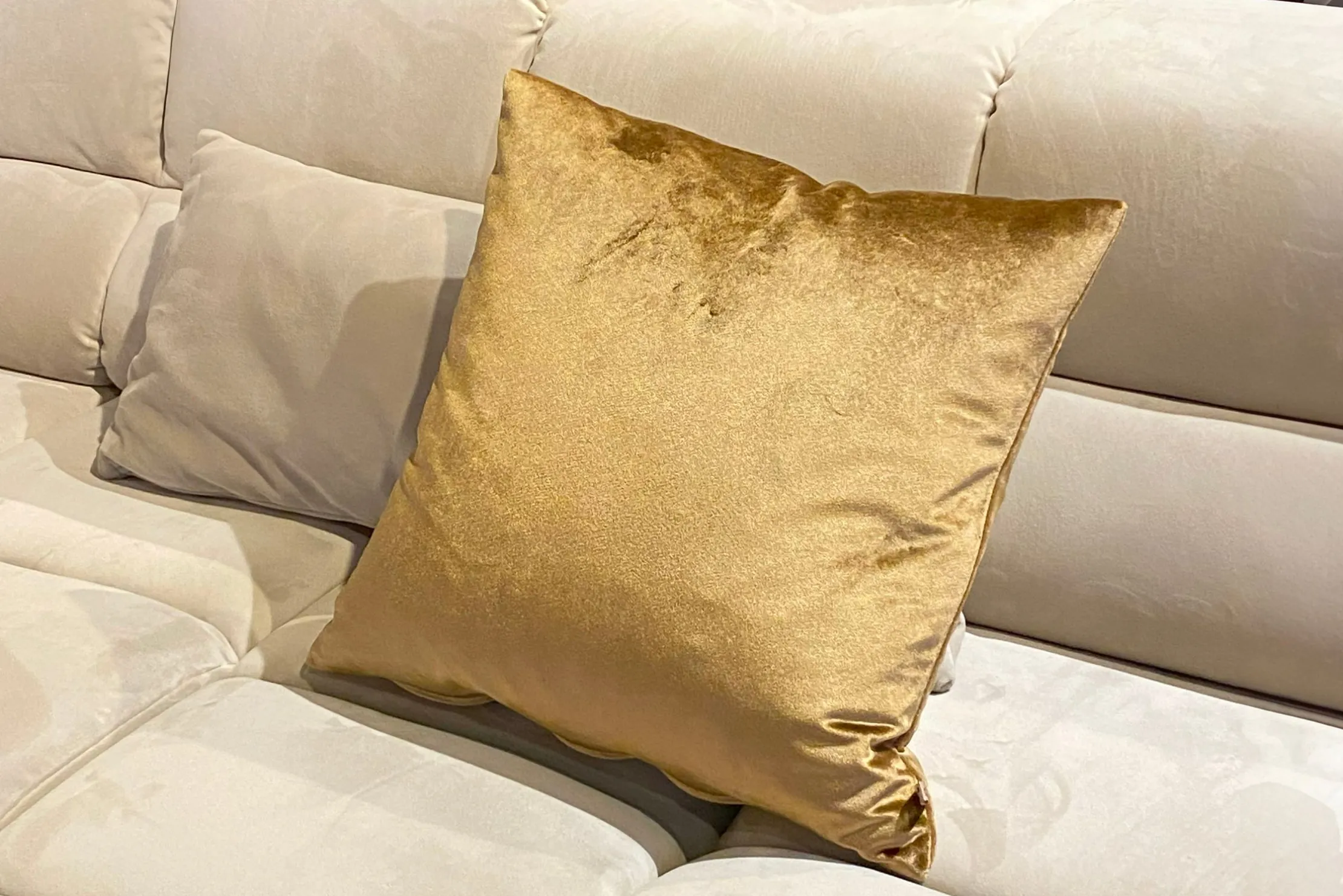 Sierkussen Gold Astrid | Claudi